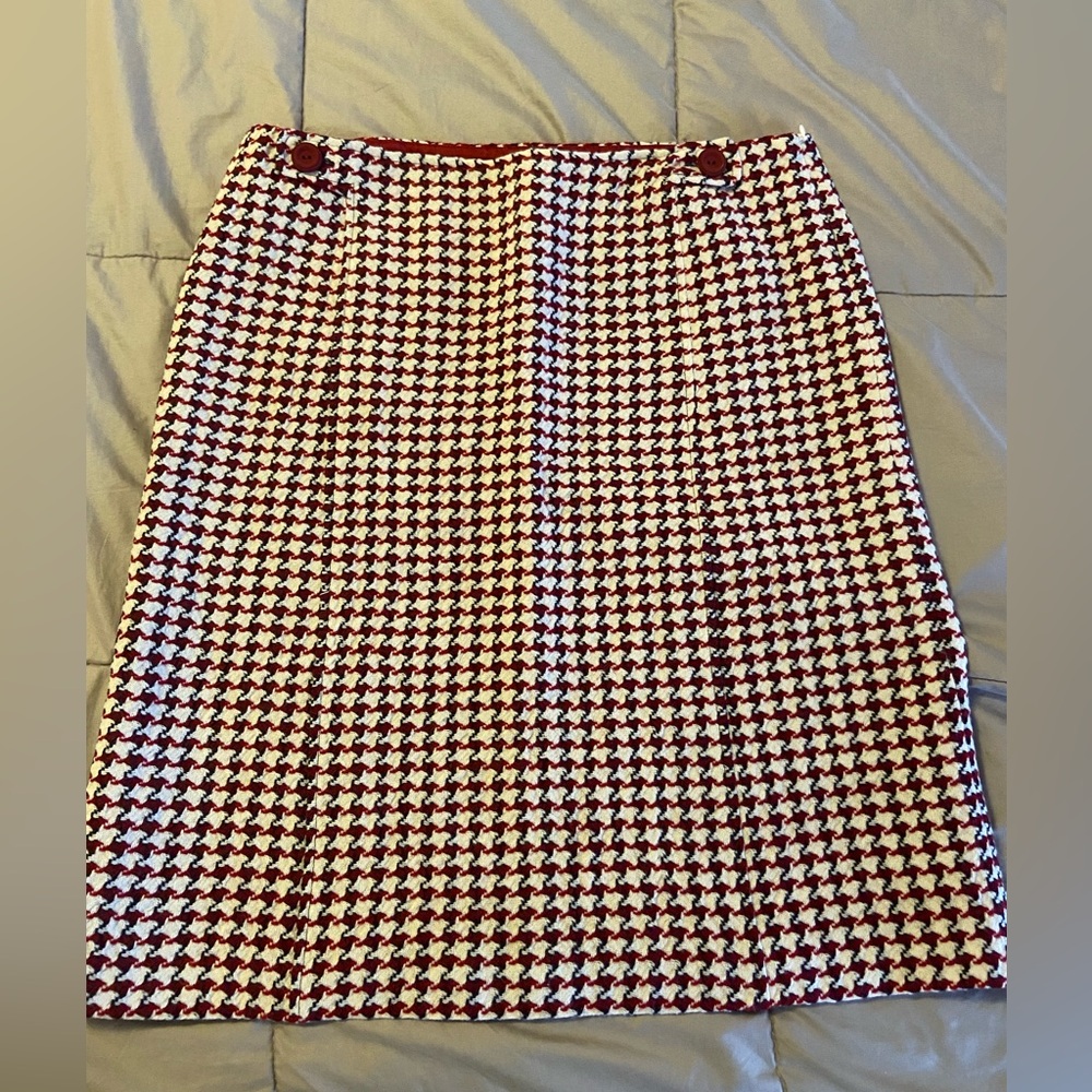 MaxMara Burgundy and White Houndstooth Pencil Skirt
